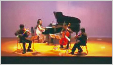 �u�A���T���u���Q�[���N���V�J�v�ʐ^