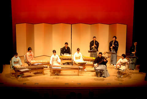 �t�@�~ⵁu��O�񉉑t��v